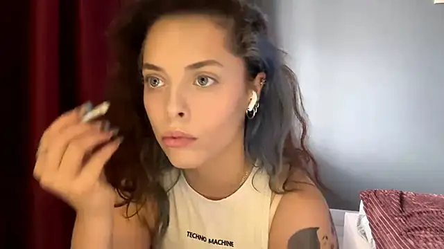 ShannanAdkersons online show from November 18, 9:45 am