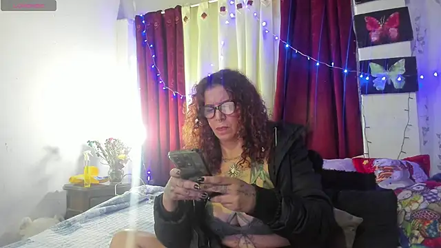 OpheliA TintA online show from November 21, 8:08 pm