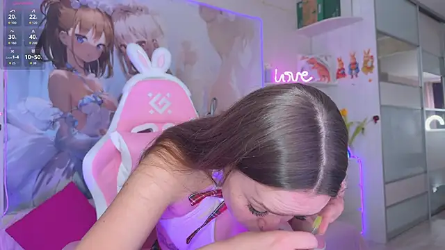 CheekySashaCharm online show from March 12, 9:13 am