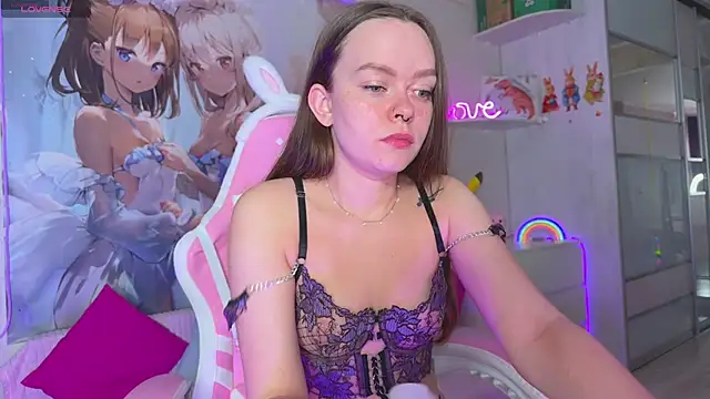 CheekySashaCharm online show from May 2, 6:51 am