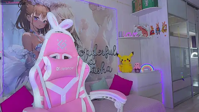 CheekySashaCharm online show from May 8, 9:46 am