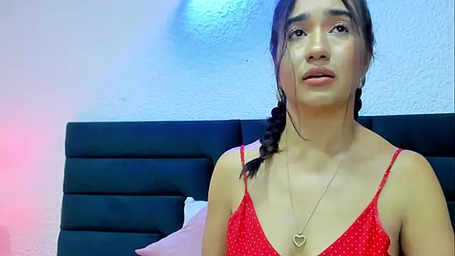 VictoriaRouge  online show from June 2, 10:32 pm