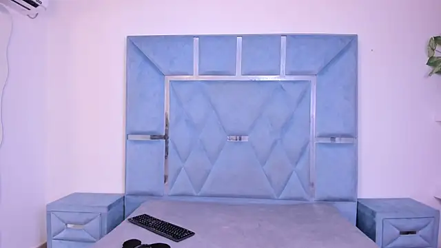 Snapshot of Kymasm chatting on February 13, 12:49 pm Kymasm online show from February 13, 12:49 pm