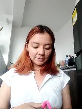 Snapshot of fio_re chatting on December 16, 1:48 pm fio re online show from December 16, 1:48 pm