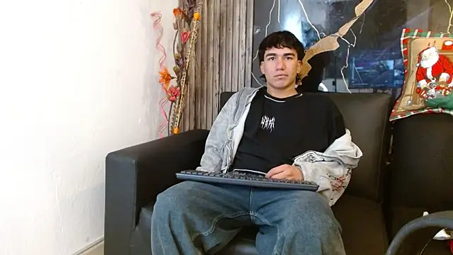 Tommy160920 online show from November 27, 1:00 pm