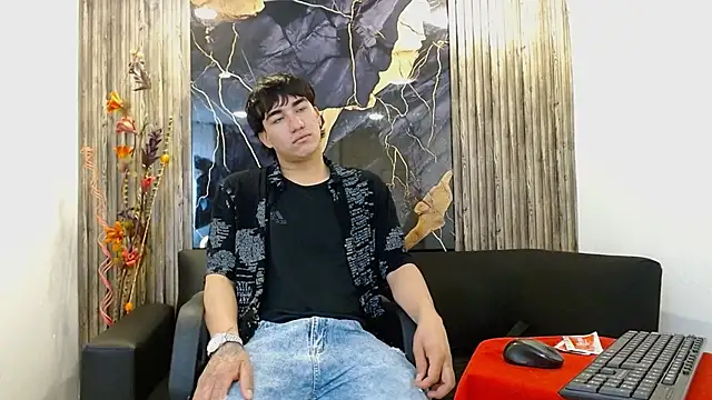 Tommy160920 online show from November 18, 12:41 pm