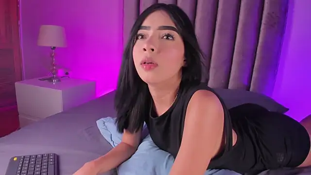 GabrielaSuarez  online show from May 20, 7:55 pm