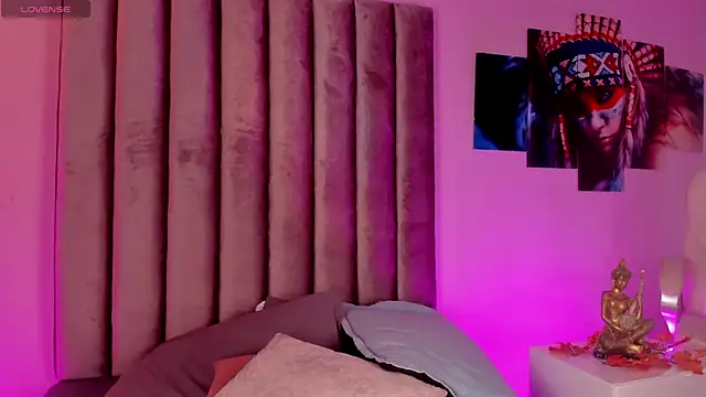 Snapshot of GabrielaSuarez_ chatting on July 3, 8:04 pm GabrielaSuarez online show from July 3, 8:04 pm
