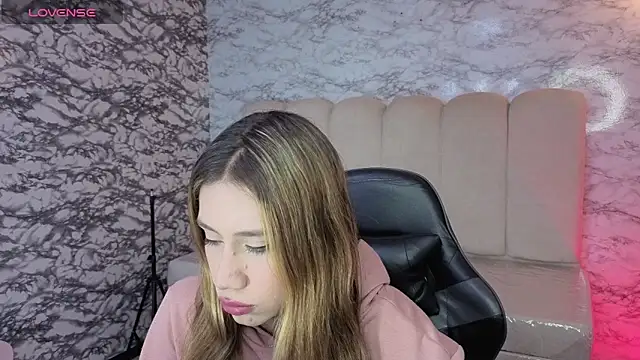 Evy Luxx v online show from February 12, 3:50 am