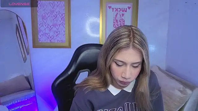 Evy Luxx v online show from March 20, 3:40 am