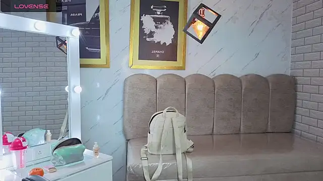 Evy Luxx v online show from February 27, 8:19 pm