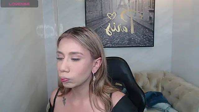 Evy Luxx v online show from May 31, 3:23 am