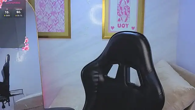 Evy Luxx v online show from April 9, 3:41 am