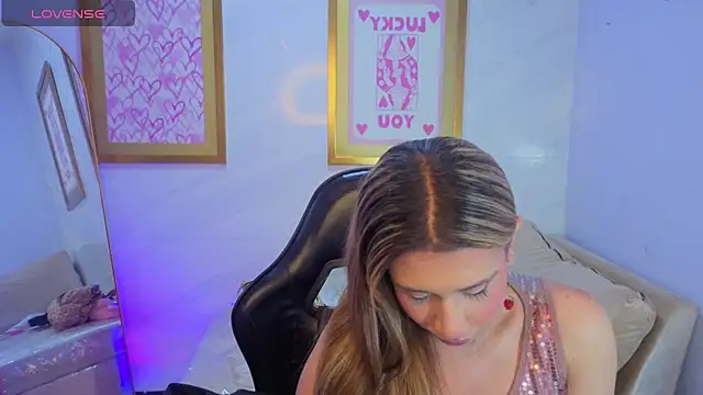 Evy Luxx v online show from May 15, 8:51 pm