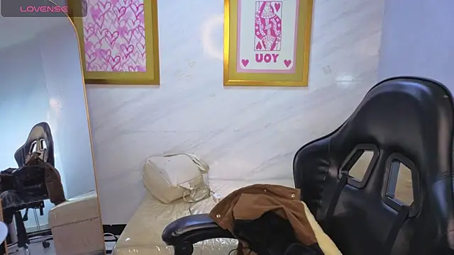 Evy Luxx v online show from March 22, 3:43 am