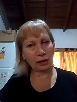 Snapshot of SexyMilf1211 chatting on April 21, 6:25 pm SexyMilf1211 online show from April 21, 6:25 pm