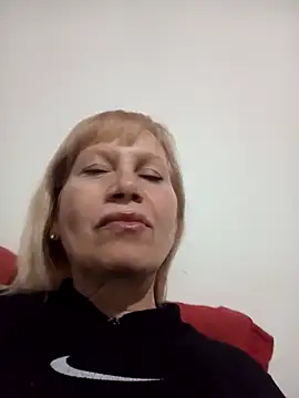 Snapshot of SexyMilf1211 chatting on May 8, 8:56 pm SexyMilf1211 online show from May 8, 8:56 pm