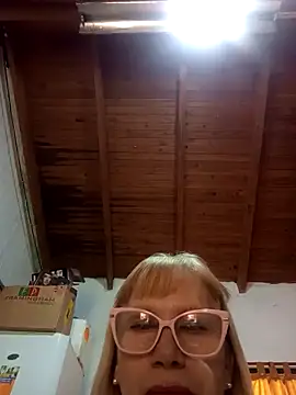 SexyMilf1211 online show from March 13, 4:23 pm