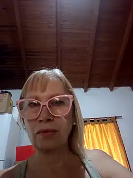 SexyMilf1211 online show from March 27, 3:46 pm