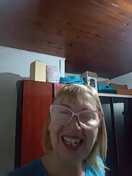 Snapshot of SexyMilf1211 chatting on July 15, 1:51 pm SexyMilf1211 online show from July 15, 1:51 pm
