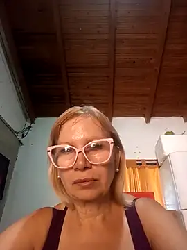 SexyMilf1211 online show from March 4, 6:15 pm