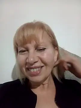 Snapshot of SexyMilf1211 chatting on May 7, 11:08 pm SexyMilf1211 online show from May 7, 11:08 pm