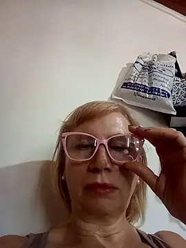 SexyMilf1211 online show from January 13, 3:38 pm