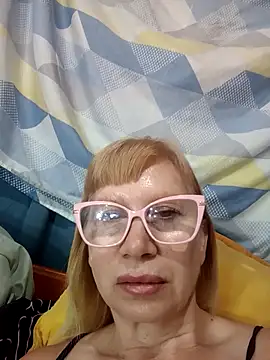 SexyMilf1211 online show from March 10, 10:41 am