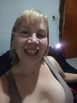 Snapshot of SexyMilf1211 chatting on July 17, 11:51 am SexyMilf1211 online show from July 17, 11:51 am