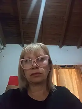 Snapshot of SexyMilf1211 chatting on May 12, 4:57 pm SexyMilf1211 online show from May 12, 4:57 pm