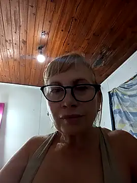 SexyMilf1211 online show from November 18, 1:21 am