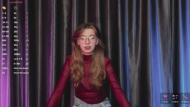 Snapshot of RochelCozzi chatting on January 8, 4:02 pm RochelCozzi online show from January 8, 4:02 pm