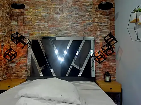 Snapshot of MattFiore chatting on December 4, 7:13 pm MattFiore online show from December 4, 7:13 pm