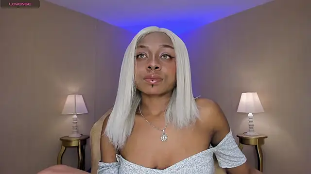 Midnight Bluee online show from December 22, 8:31 pm