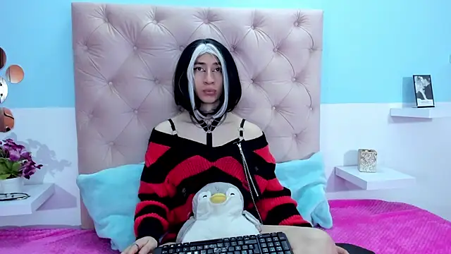 Charlothe 7 online show from December 14, 4:08 am