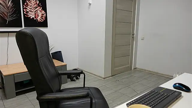 Charles Dreams online show from February 13, 7:36 pm