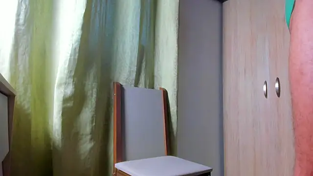 Snapshot of Adan_baby chatting on June 4, 9:19 pm Adan baby online show from June 4, 9:19 pm