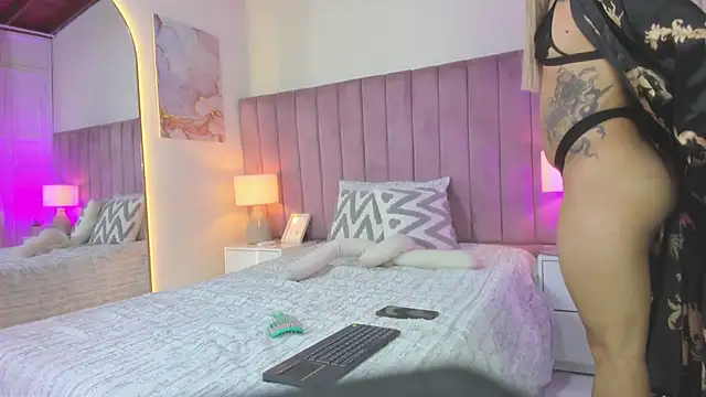 Valentino moretti online show from March 20, 11:22 am