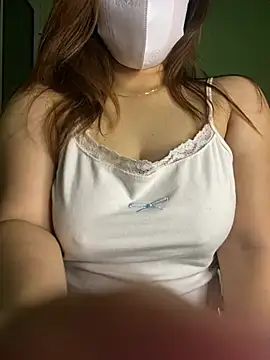 -Bella-a online show from July 25, 11:00 pm