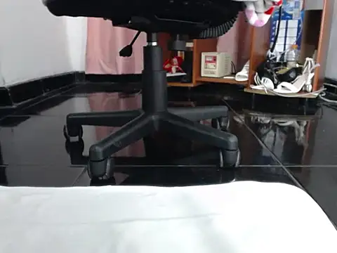 sasha sexy1 online show from February 17, 9:06 am