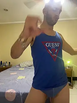 Snapshot of chicocubanoxl chatting on November 26, 3:56 pm chicocubanoxl online show from November 26, 3:56 pm