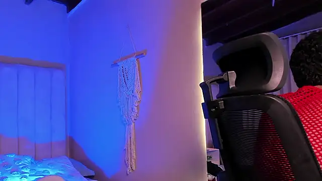 Seab trooy online show from March 4, 9:17 am