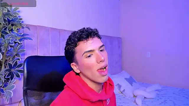 Snapshot of Seab_trooy chatting on November 15, 4:38 am Seab trooy online show from November 15, 4:38 am