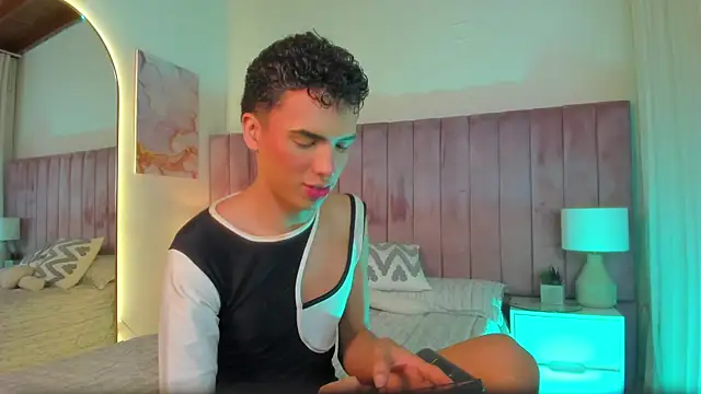 Seab trooy online show from January 11, 11:22 pm