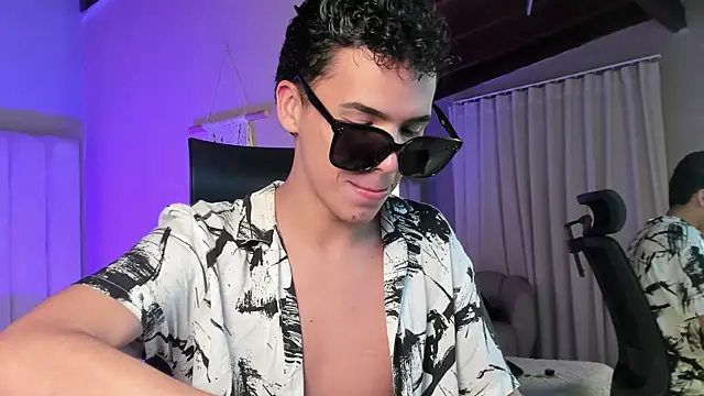 Seab trooy online show from February 13, 9:20 am