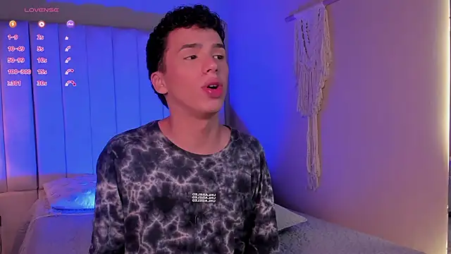 Seab trooy online show from February 9, 11:19 am