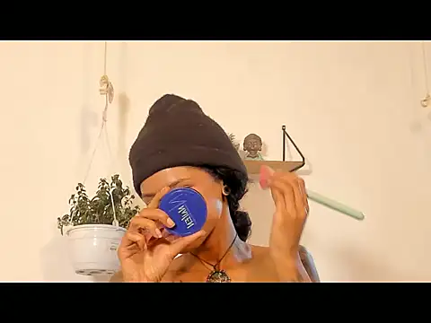 aprille15 online show from March 2, 9:00 pm