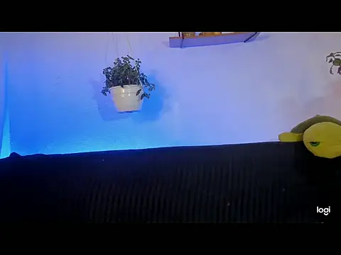 aprille15 online show from February 18, 8:22 am