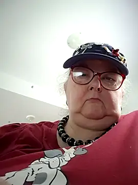 TiguhguhrsRose online show from January 12, 5:09 pm