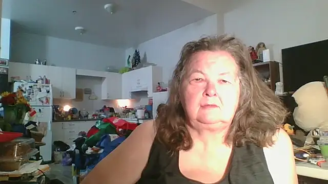 TiguhguhrsRose online show from December 3, 3:40 am